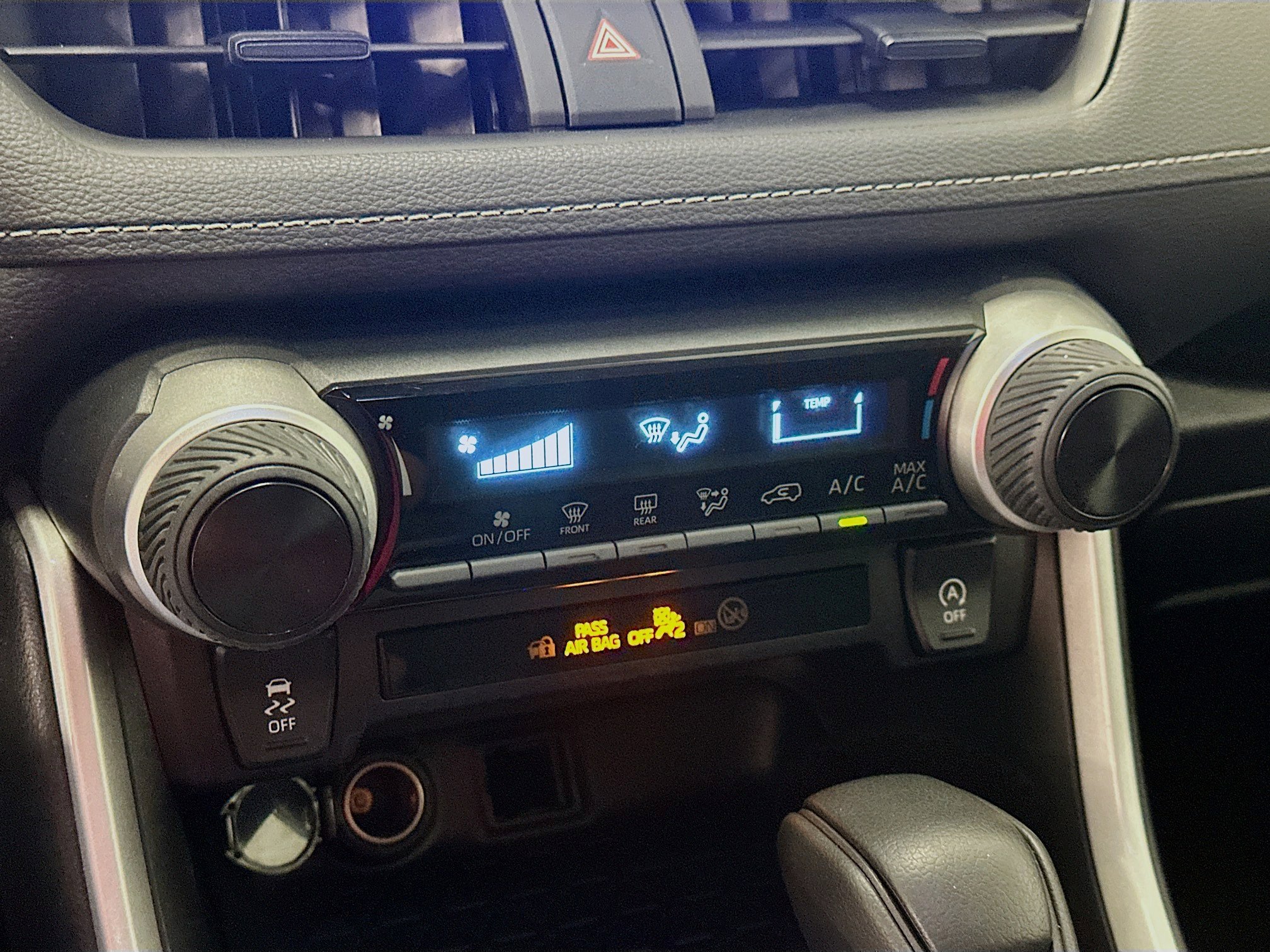 Used 2024 Toyota RAV4 LE image 24