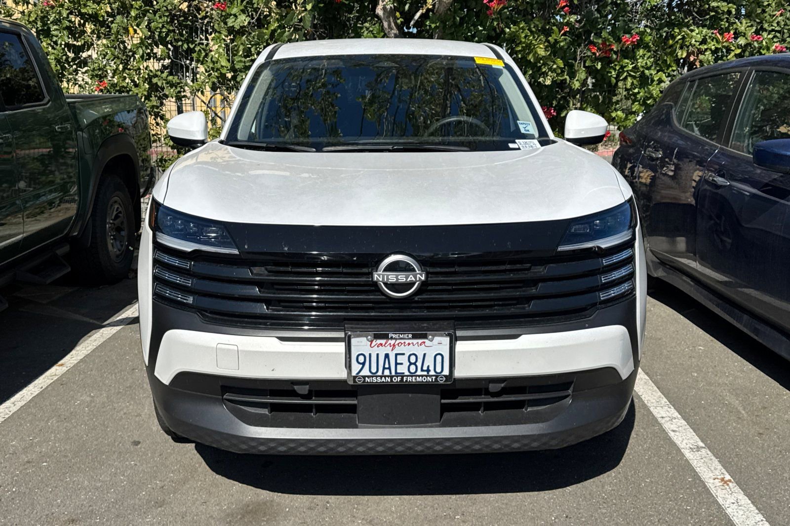 Certified 2025 Nissan Kicks SV image 3