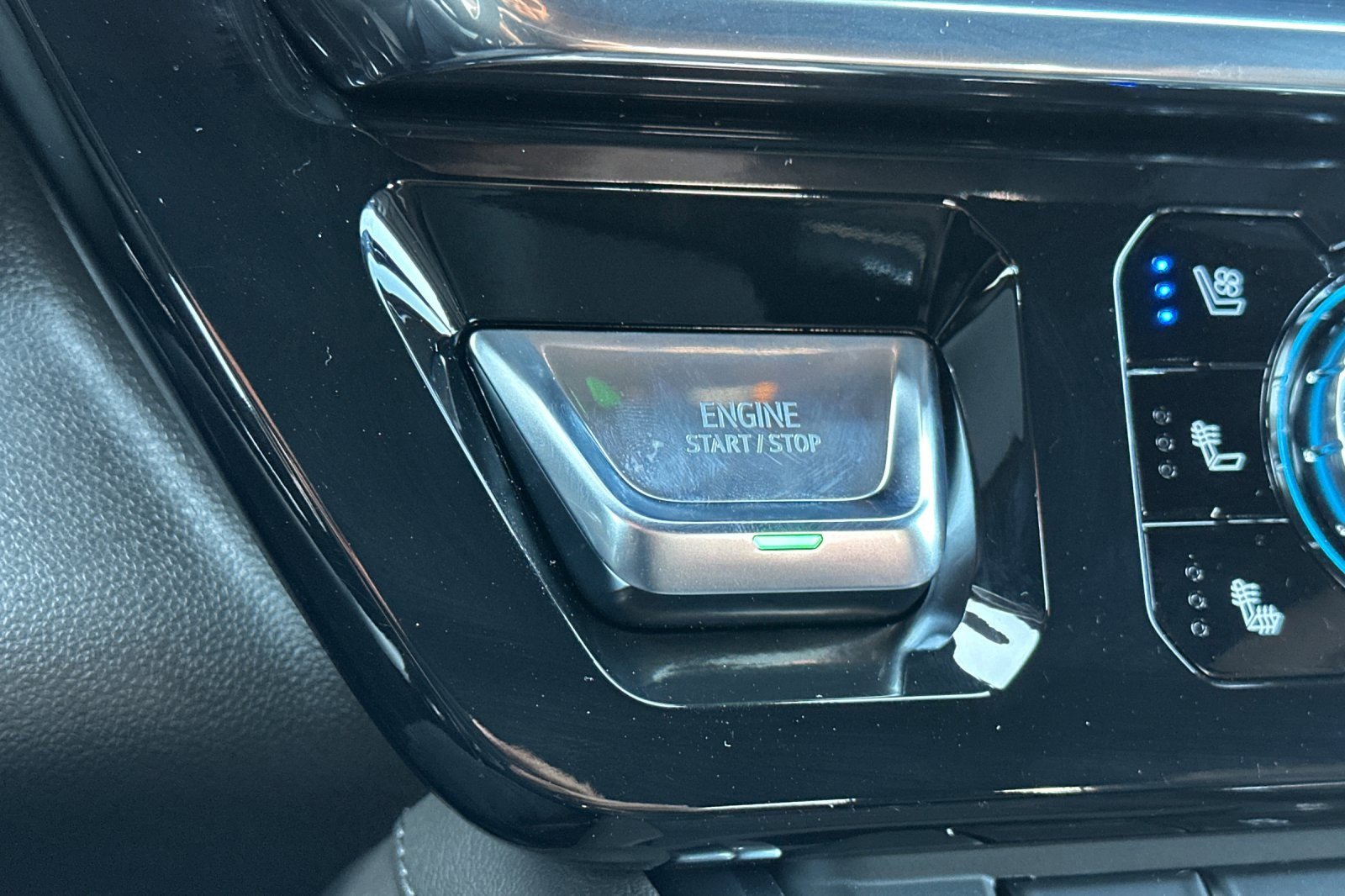 New 2026 GMC Sierra 2500 Denali w/ Denali Reserve Package image 20