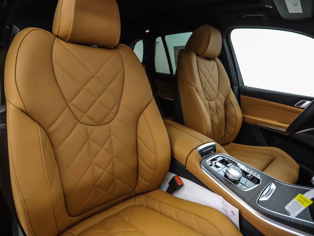 New 2026 BMW X5 xDrive50e w/ Executive Package image 32