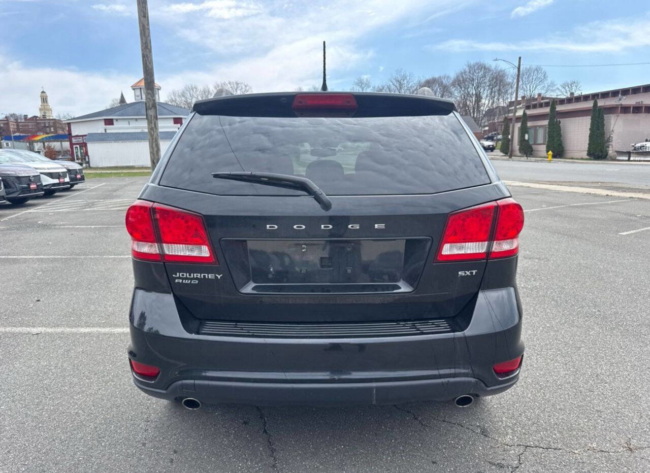 Used 2013 Dodge Journey SXT w/ Popular Equipment Group AWD/4WD image 6