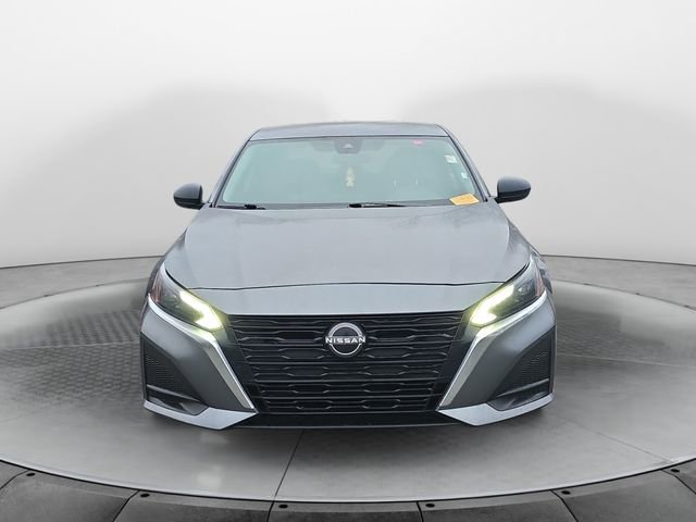 Used 2024 Nissan Altima 2.5 SV image 8