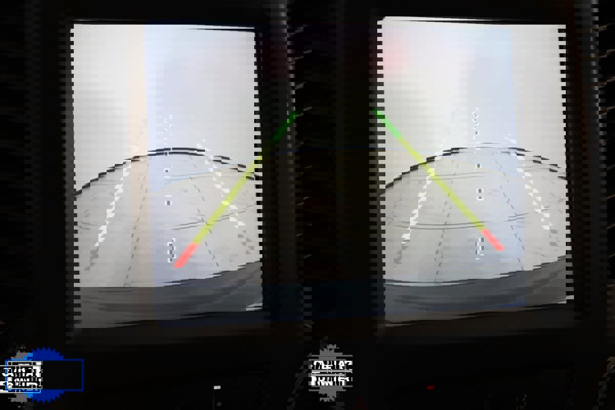 Used 2022 Jeep Cherokee Trailhawk image 9