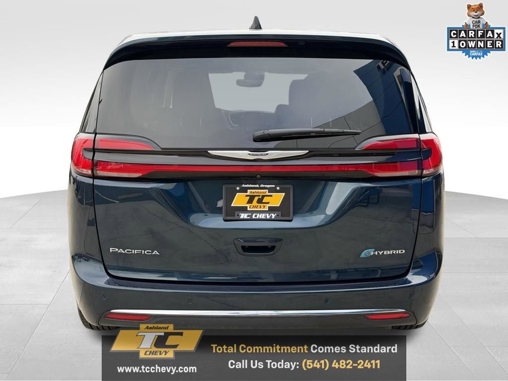 Used 2024 Chrysler Pacifica Select image 4