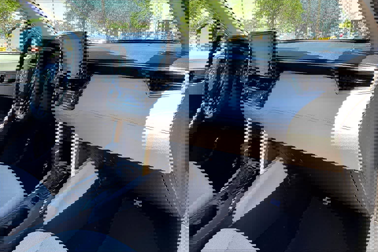 Used 2022 Toyota Corolla Cross LE image 22