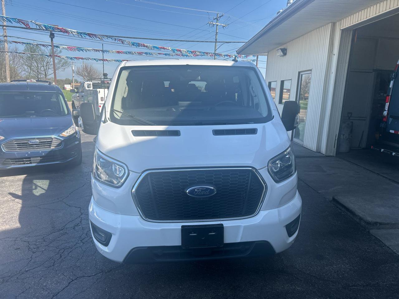 Used 2023 Ford Transit 350 XLT RWD image 2