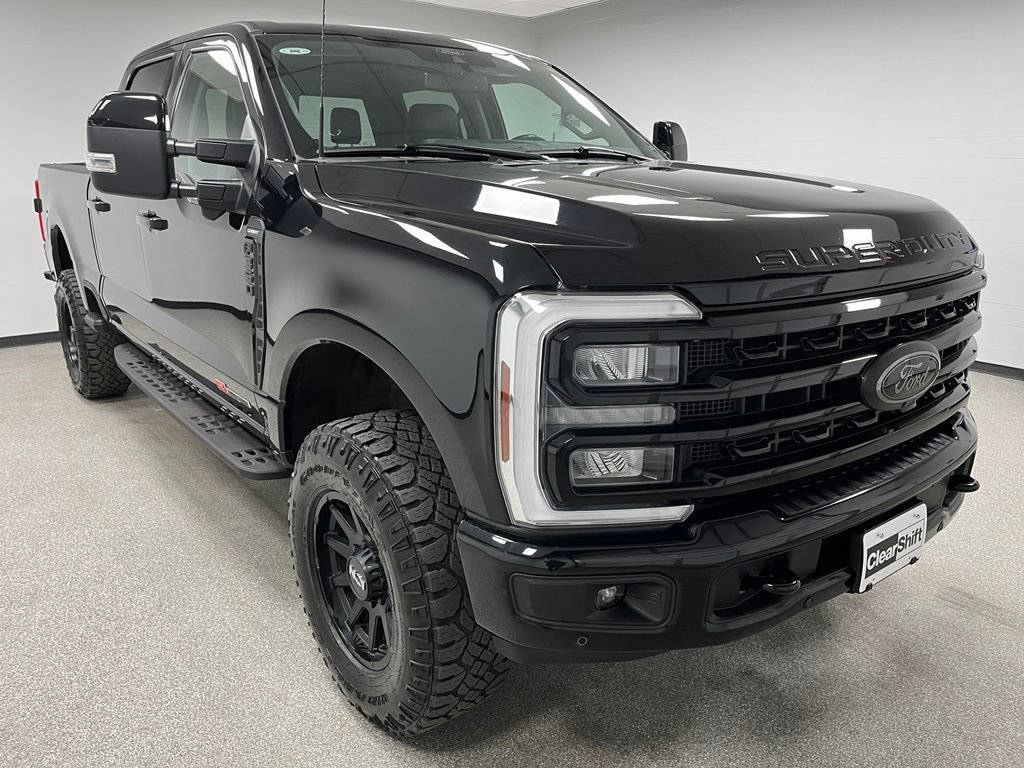 Used 2024 Ford F350 Lariat w/ Lariat Ultimate Package AWD/4WD image 2