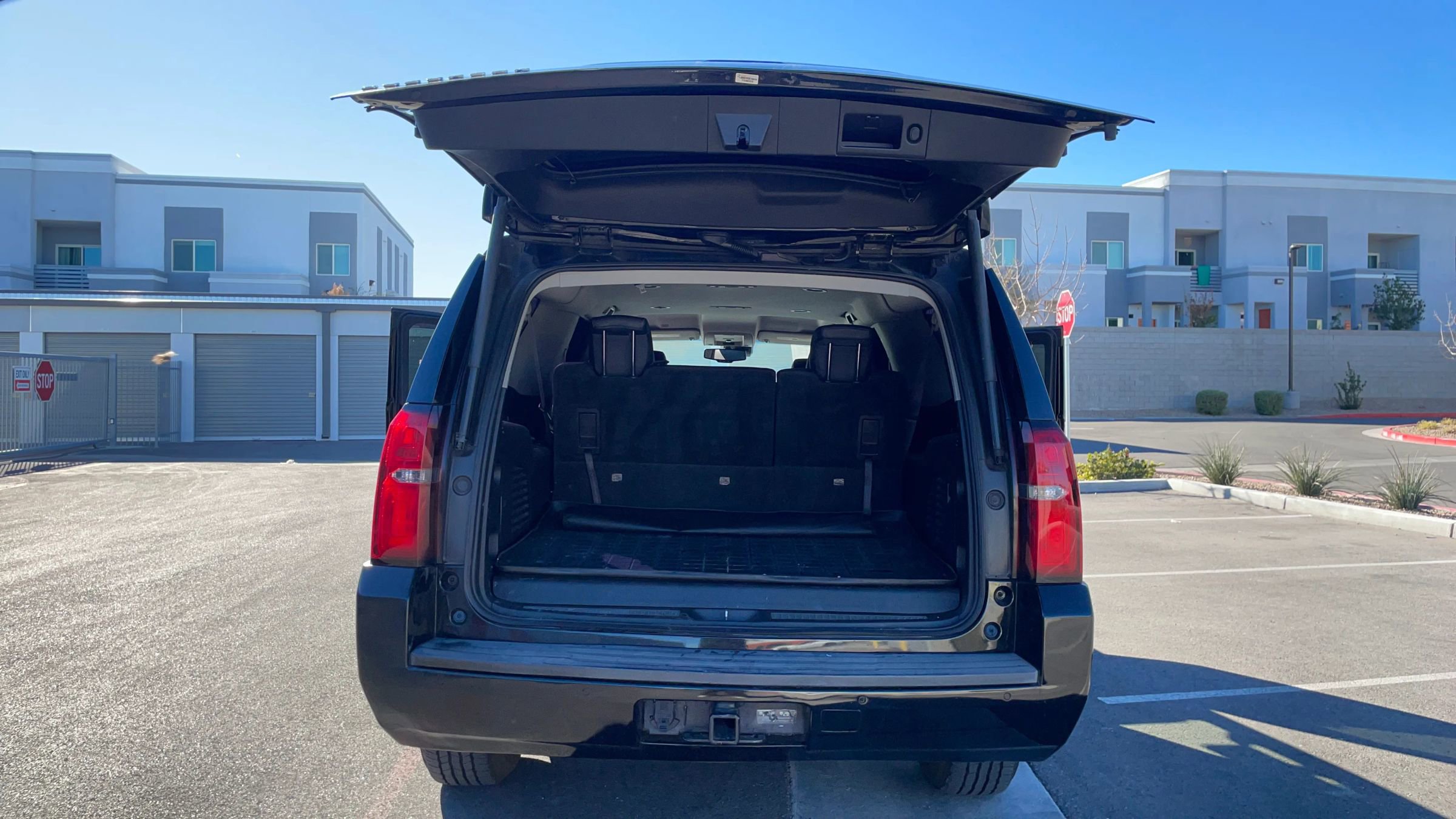 Used 2015 Chevrolet Suburban LT image 14