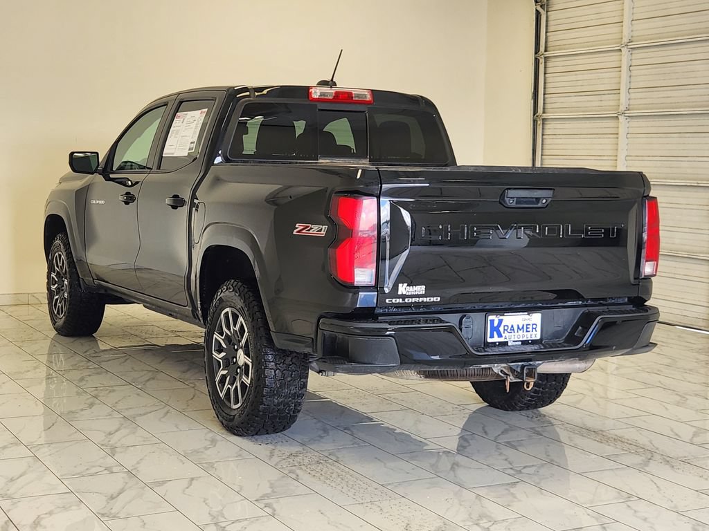 Used 2023 Chevrolet Colorado Z71 w/ Z71 Convenience Package 2 AWD/4WD image 5