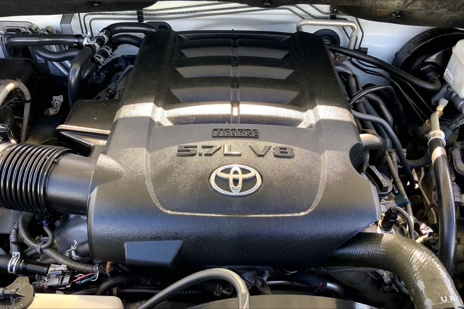 Used 2017 Toyota Sequoia SR5 RWD image 32