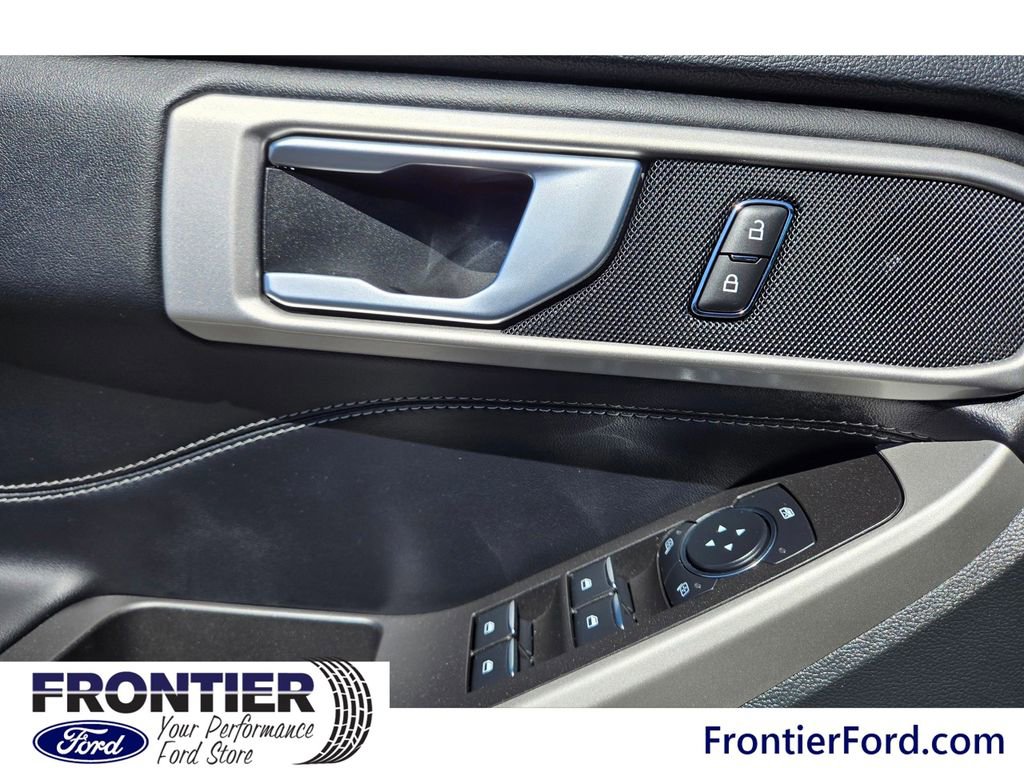 Used 2024 Ford Explorer XLT w/ Equipment Group 202A image 26