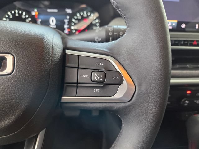 Used 2023 Jeep Compass Latitude AWD/4WD image 32
