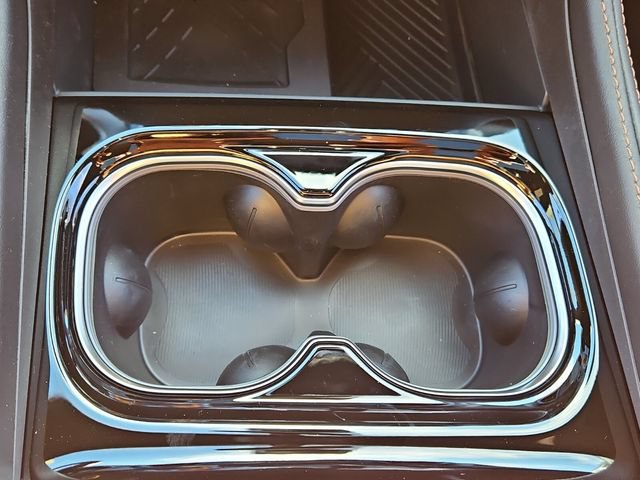 New 2026 Chrysler Pacifica Pinnacle image 16