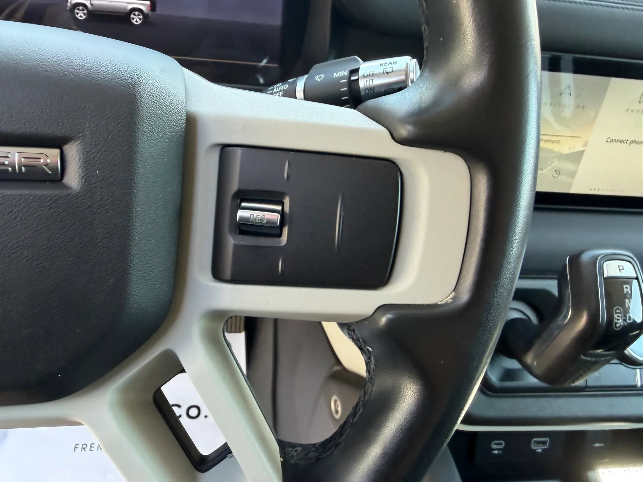 Used 2020 Land Rover Defender 110 SE AWD/4WD image 28