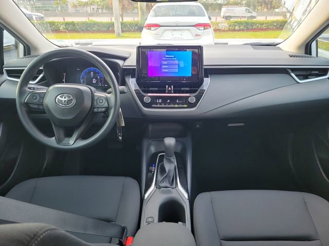 Used 2026 Toyota Corolla LE FWD image 15