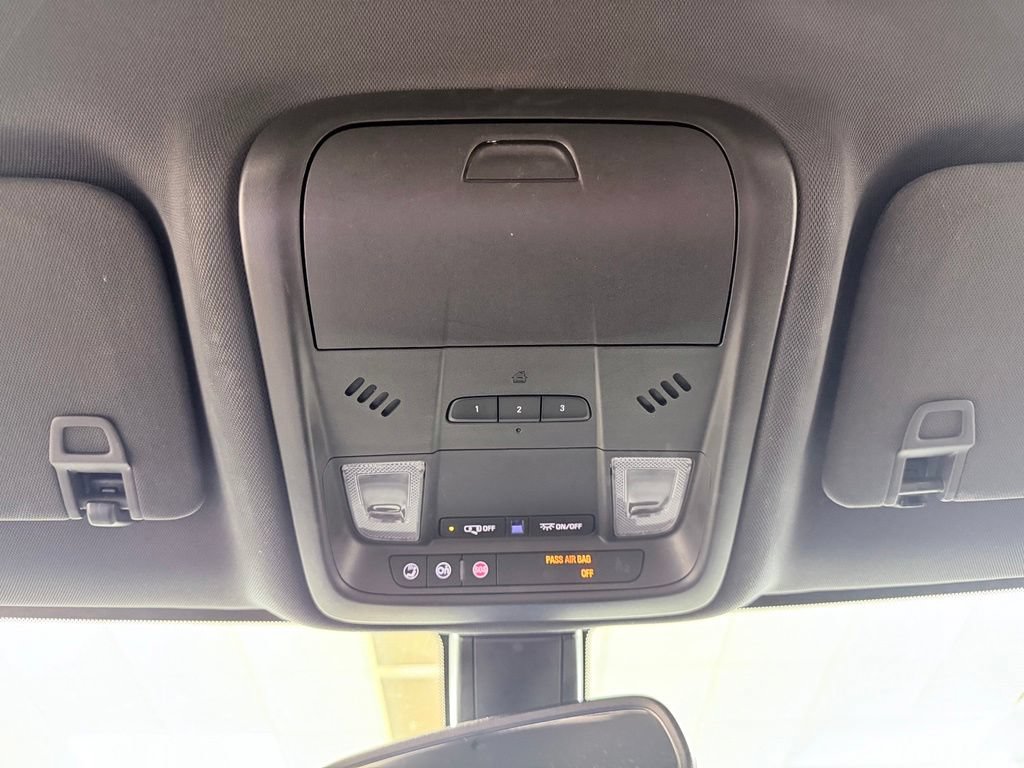 Used 2019 Chevrolet Blazer RS w/ LPO, Floor Liner Package FWD image 57