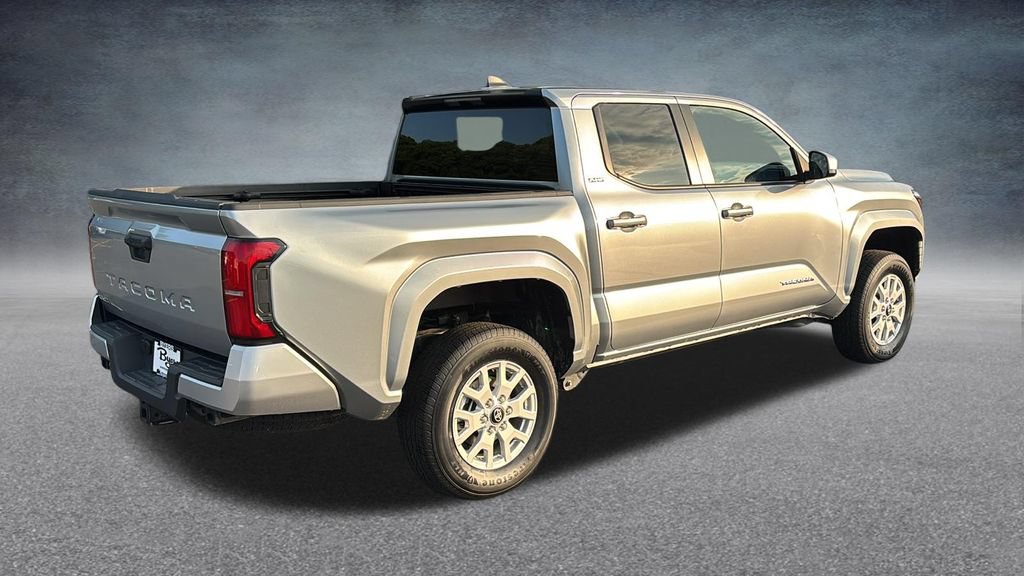 Used 2025 Toyota Tacoma SR5 AWD/4WD image 28
