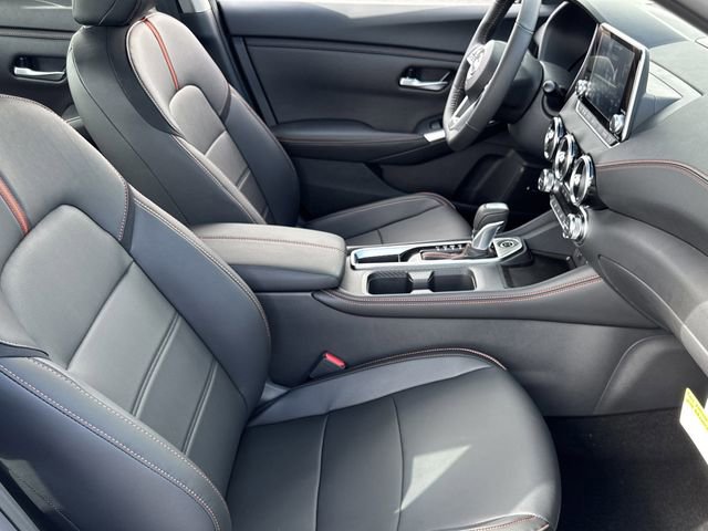 Used 2025 Nissan Sentra SR w/ SR Premium Package image 23