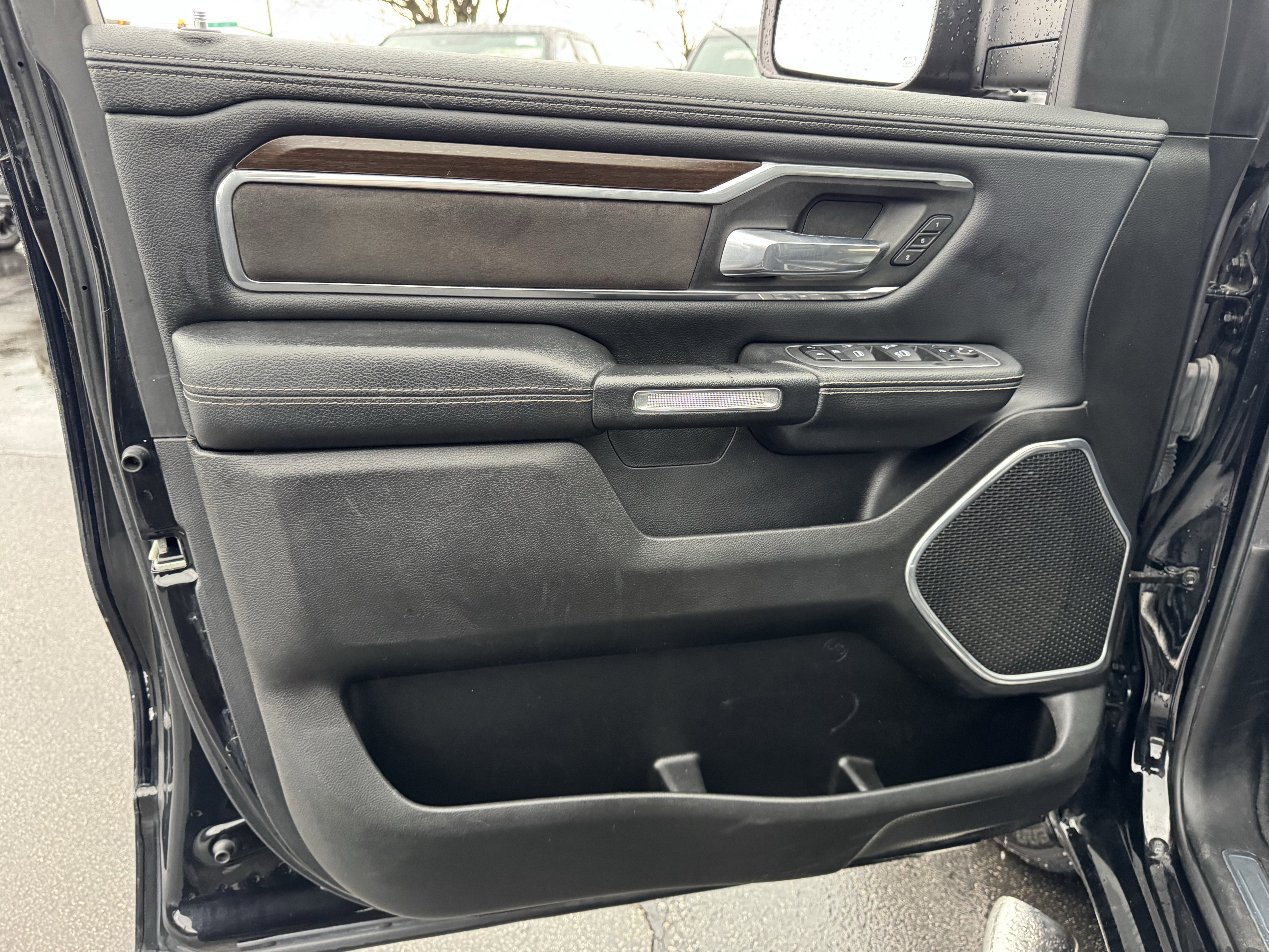 Used 2022 RAM 1500 Laramie image 23