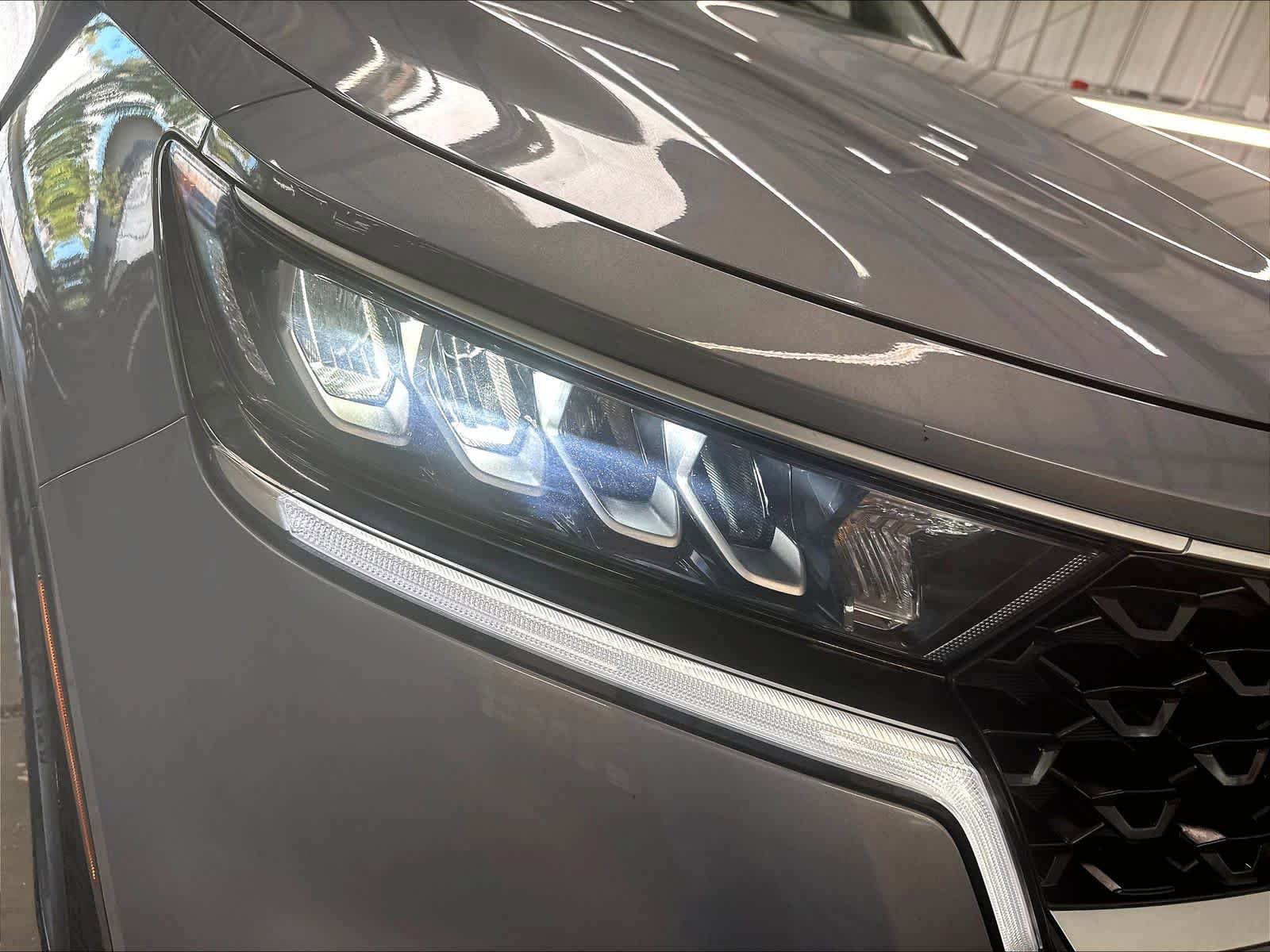 Used 2022 Kia Sorento LX AWD/4WD image 35