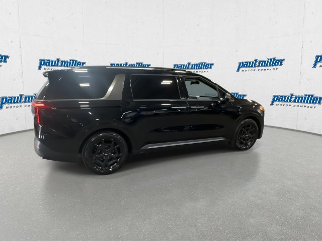 Used 2025 Kia Carnival SX Prestige FWD image 4
