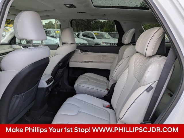Used 2025 Hyundai Palisade Calligraphy AWD/4WD image 12