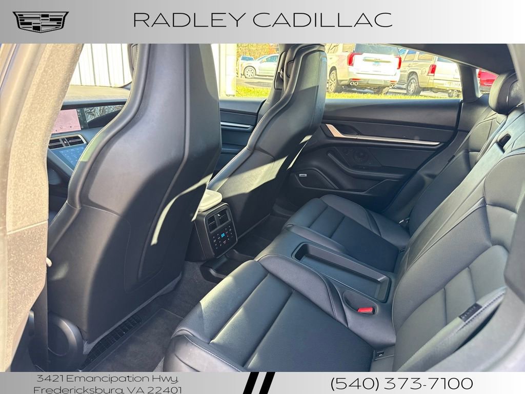 Used 2021 Porsche Taycan 4S w/ Premium Package image 21