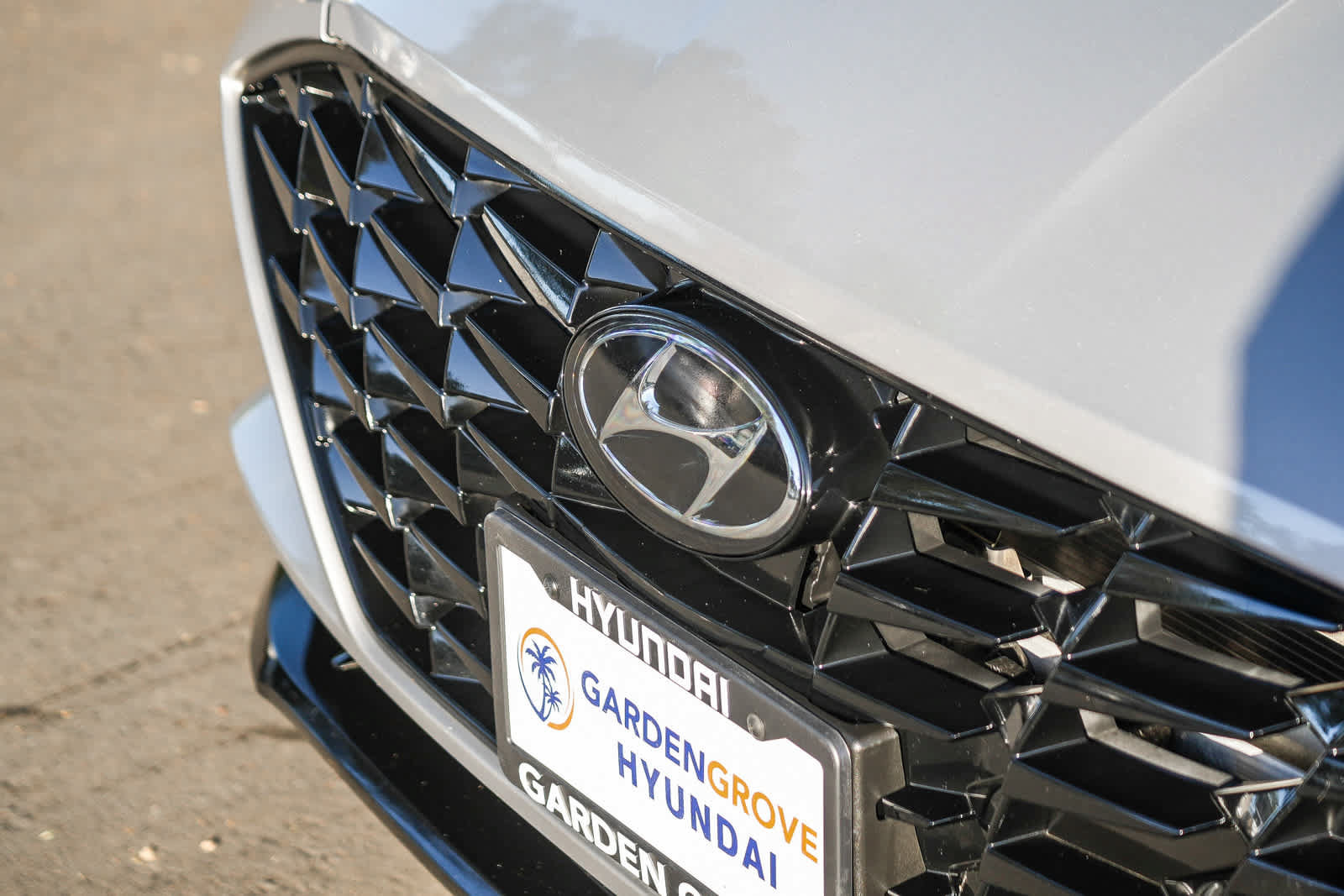 Used 2023 Hyundai Sonata SEL w/ Preferred Accessory Package FWD image 3