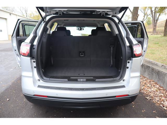 Used 2016 Chevrolet Traverse LT image 15