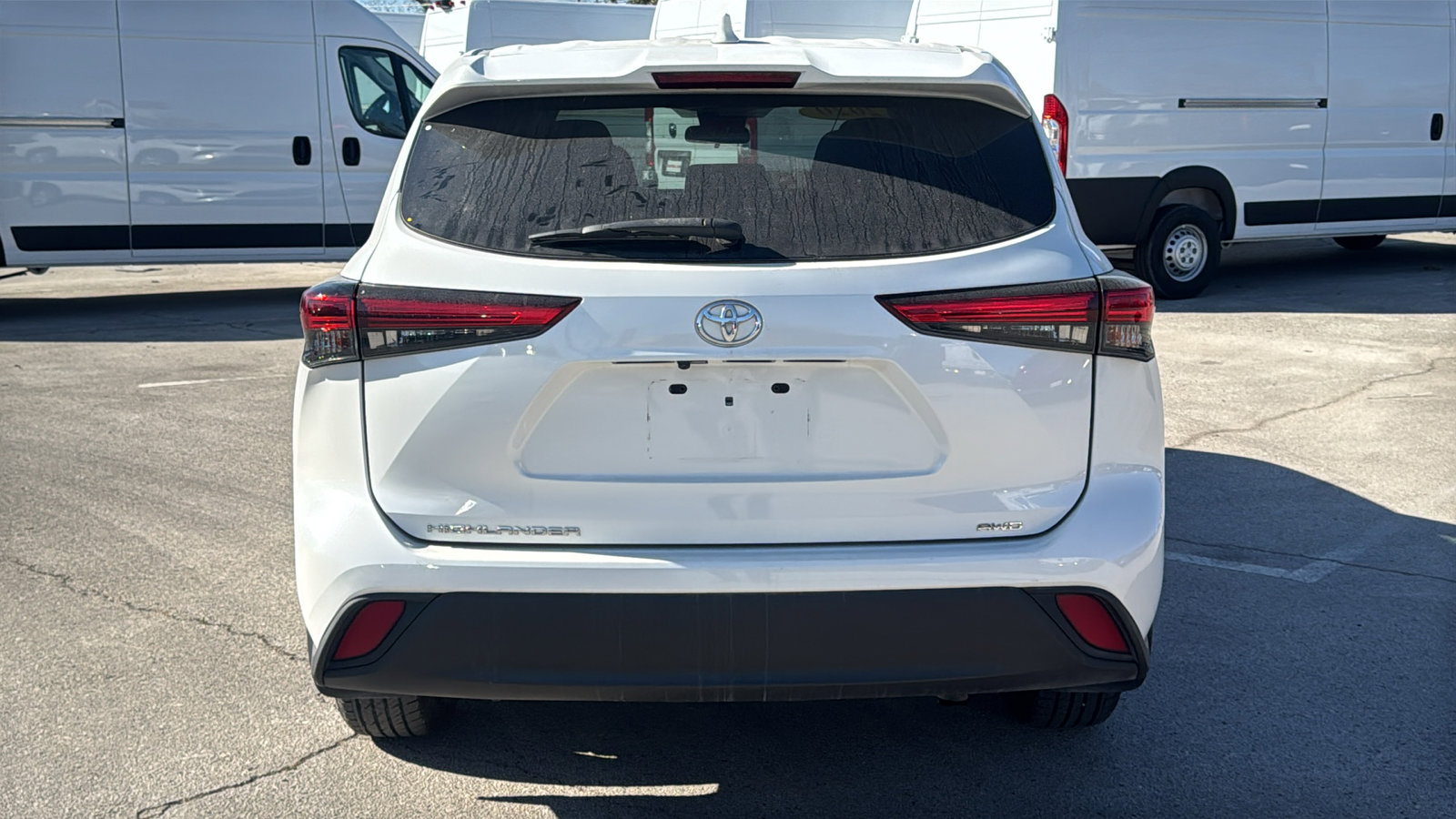 Used 2020 Toyota Highlander L image 6