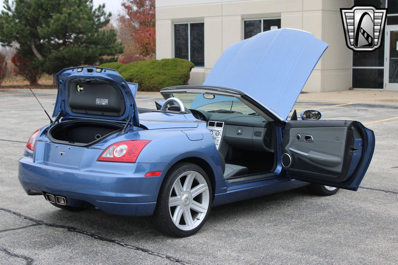 Used 2007 Chrysler Crossfire Limited image 19