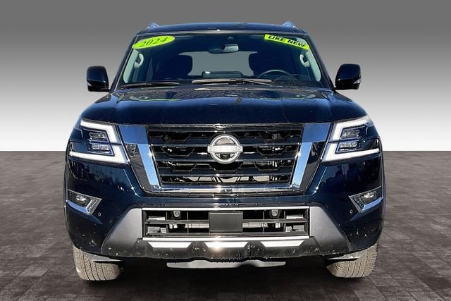 Used 2024 Nissan Armada SL w/ Captain's Chairs Package image 3