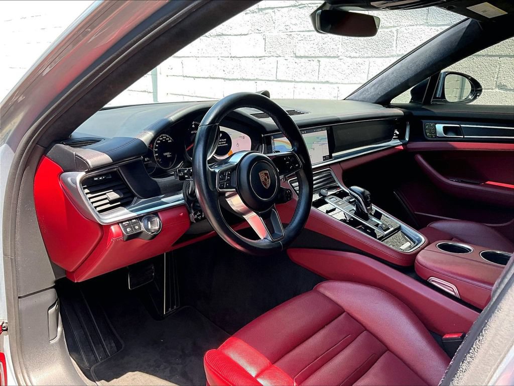 Used 2019 Porsche Panamera GTS AWD/4WD image 4