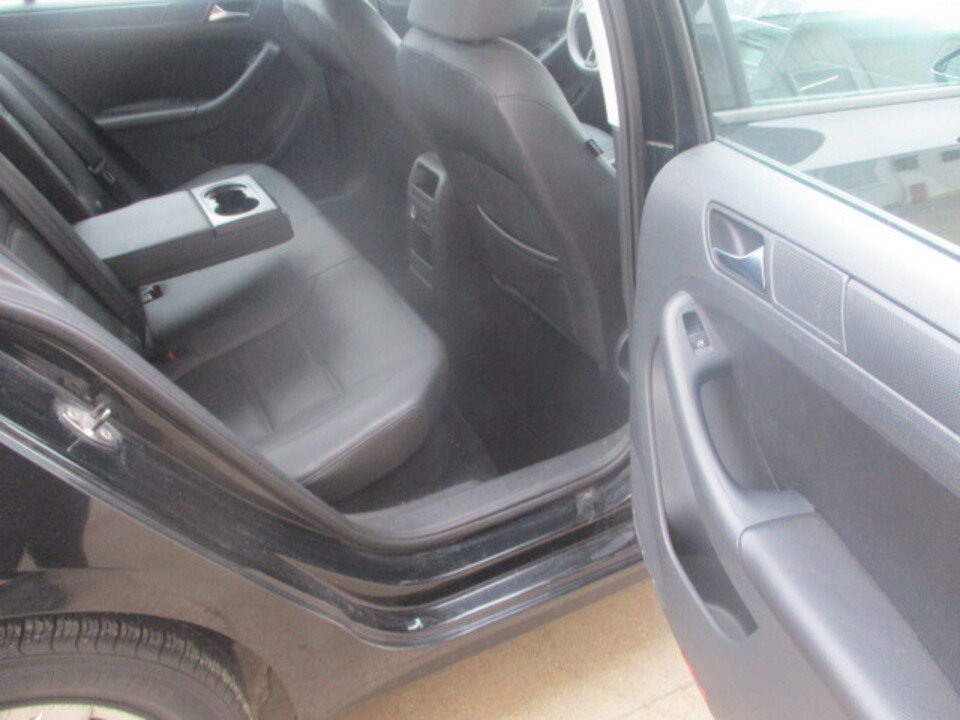 Used 2011 Volkswagen Jetta SE image 20