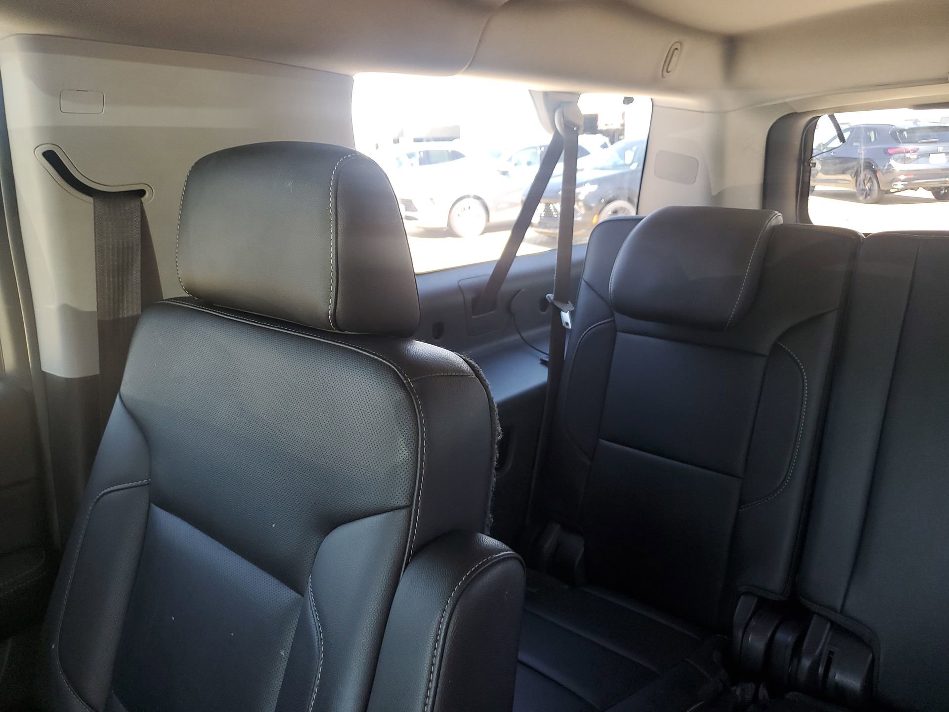 Used 2015 Chevrolet Suburban LTZ AWD/4WD image 13