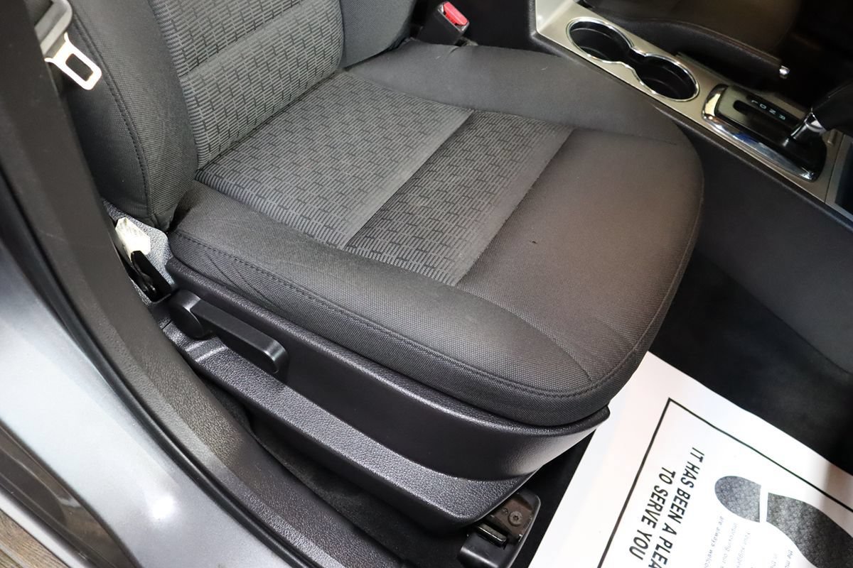 Used 2011 Ford Fusion SE w/ 201A Rapid Spec Order Code FWD image 47