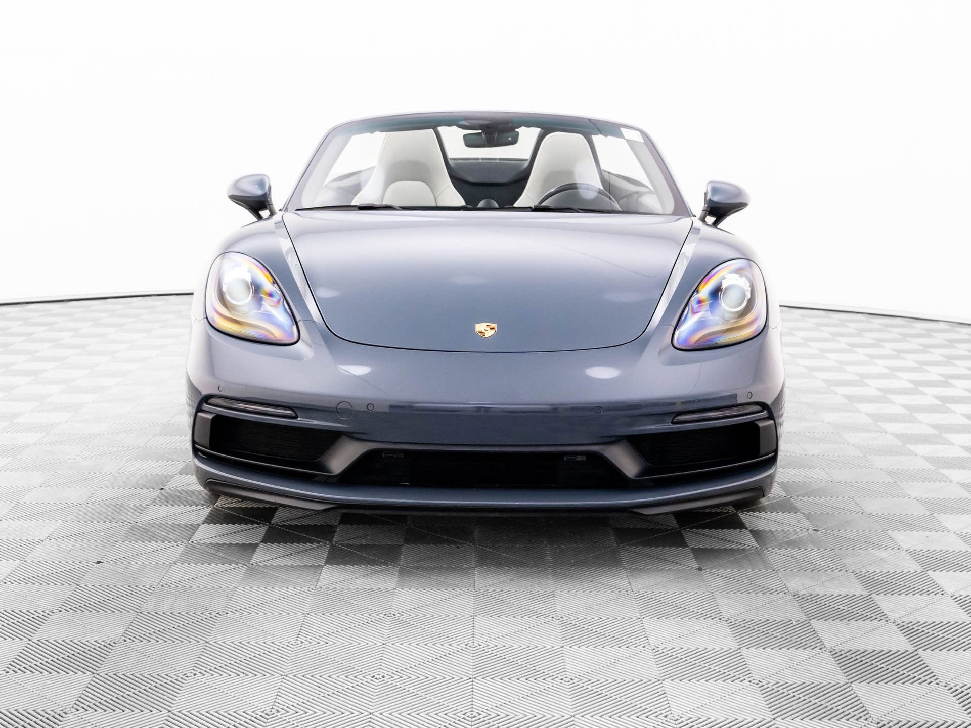 Used 2018 Porsche 718 Boxster GTS image 9