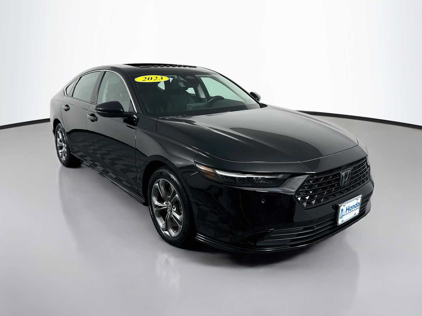 Used 2023 Honda Accord EX-L image 1