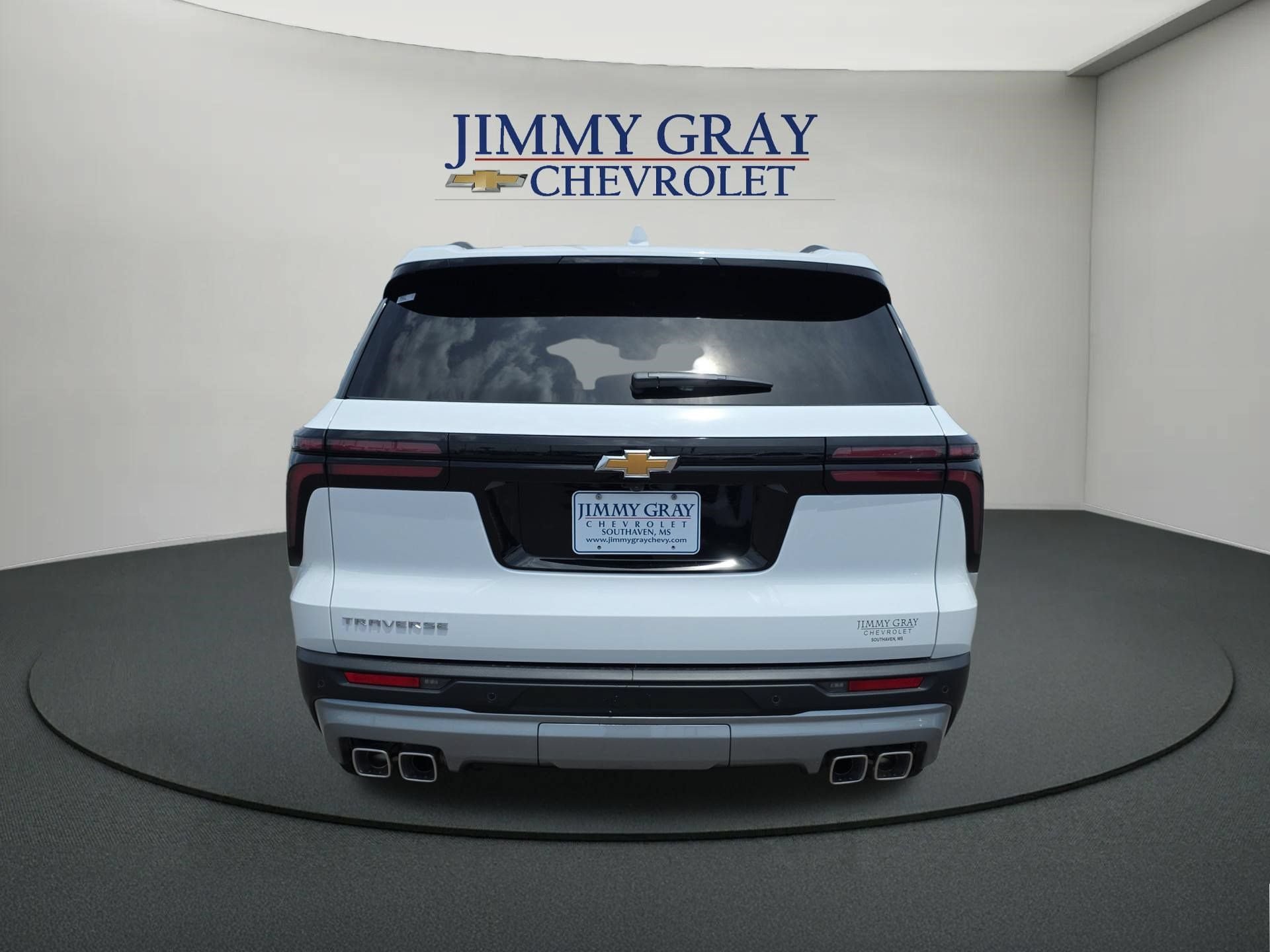 New 2026 Chevrolet Traverse LT w/ Sun and Wheel Package FWD image 4