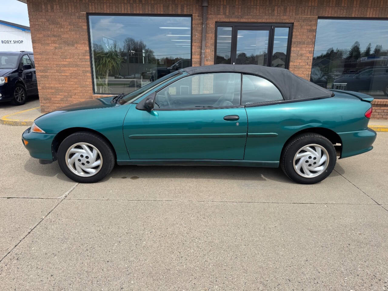 Used 1997 Chevrolet Cavalier LS w/ Preferred Equipment Group 1 image 40