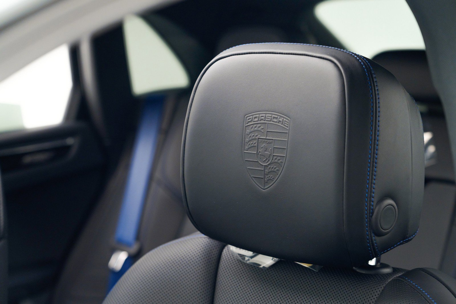 New 2026 Porsche Macan S image 19