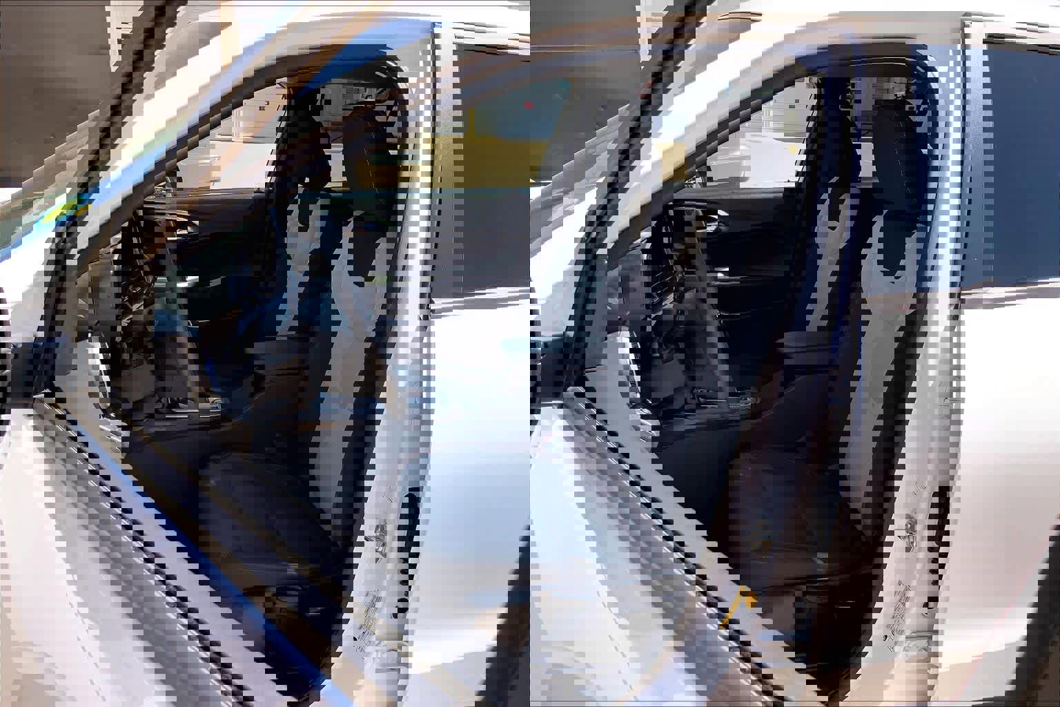 Used 2025 Chevrolet Trax LS image 8