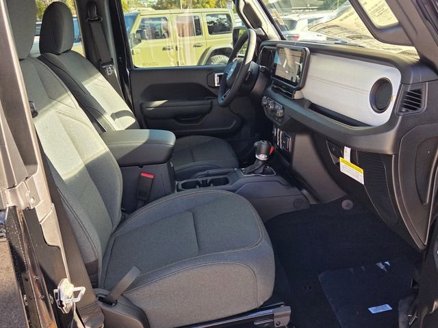 Used 2026 Jeep Wrangler Sport AWD/4WD image 17