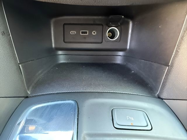 Used 2024 Chevrolet Equinox LT FWD image 28
