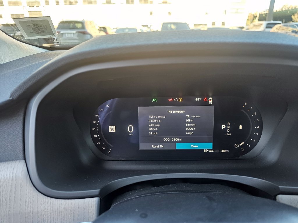 Certified 2025 Volvo V90 B6 Cross Country Plus AWD/4WD image 39