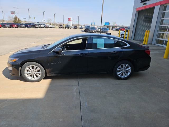 Used 2025 Chevrolet Malibu LT image 2