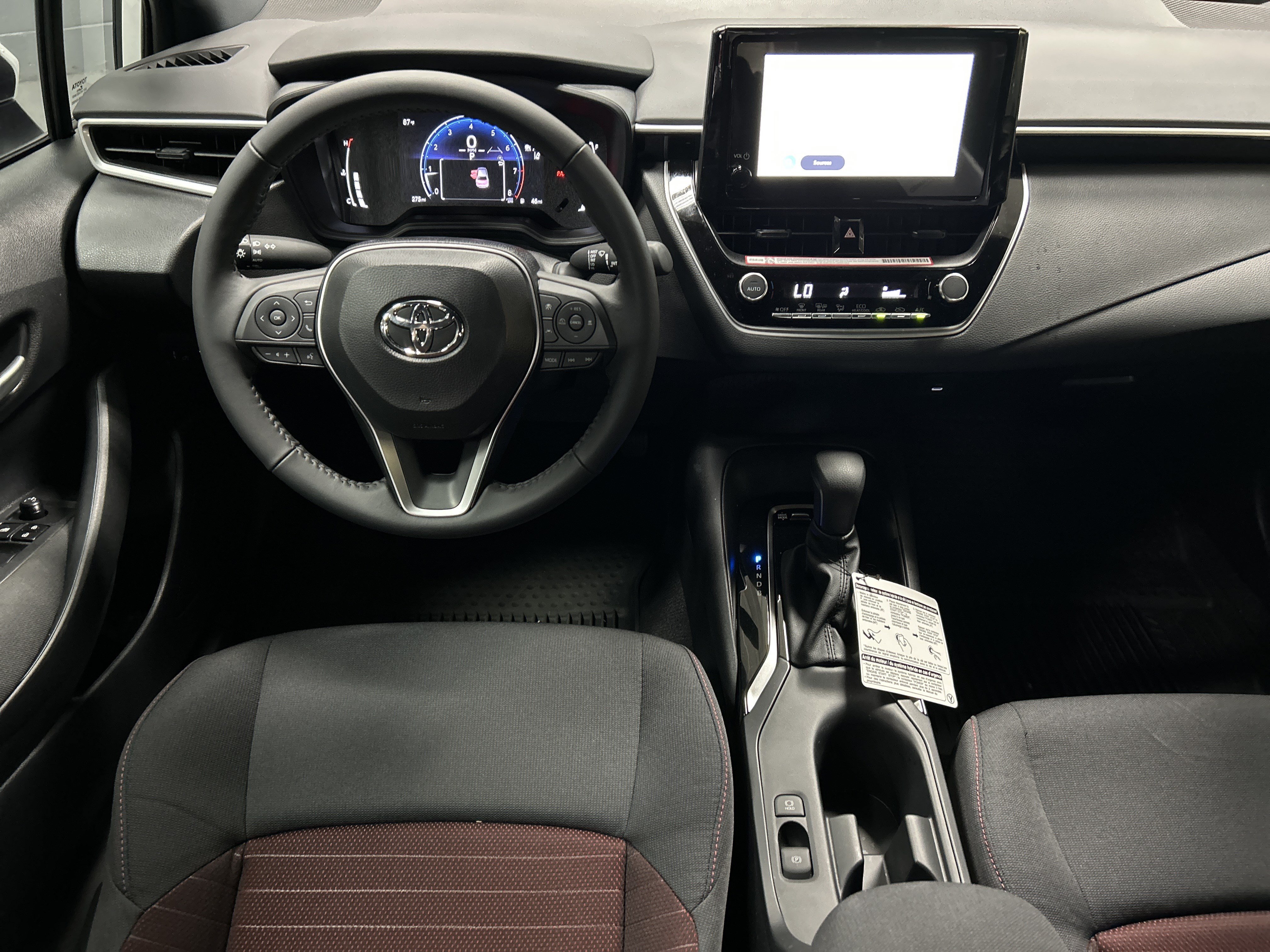 Used 2026 Toyota Corolla SE FWD image 30