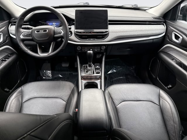 Used 2022 Jeep Compass Latitude image 14