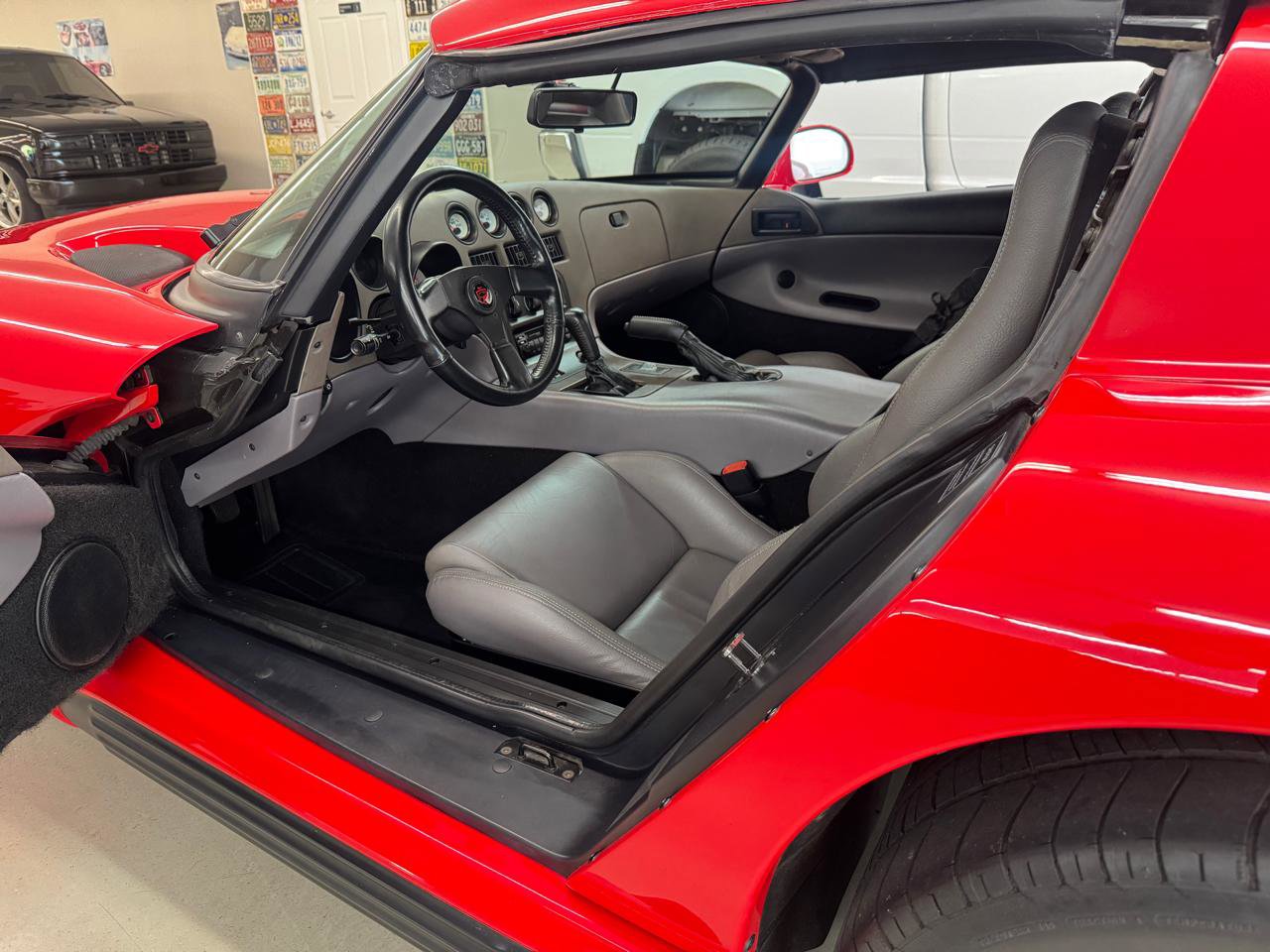 Used 1994 Dodge Viper RT/10 RWD image 6