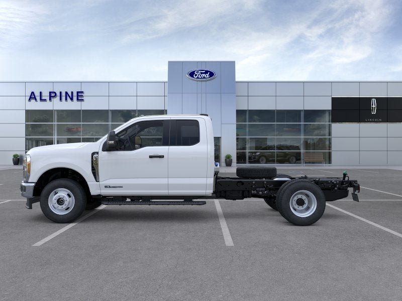New 2025 Ford F350 XL w/ XL Chrome Package AWD/4WD image 3